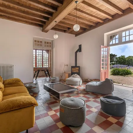 Chateau Pour 13 - 550m Des Marais Salants La Turballe